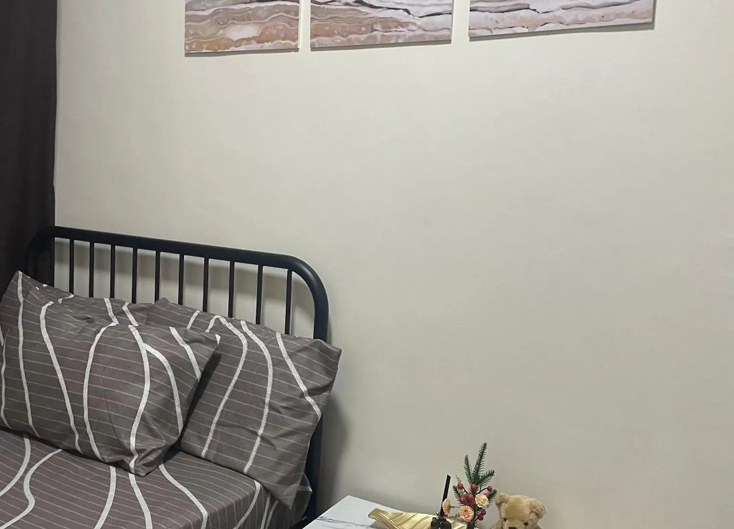 Apartment Paranaque Staycation At Spring Residences T3 U1231 Manila