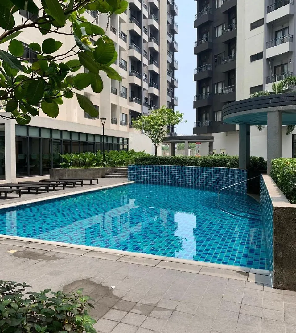 Paranaque Staycation At Spring Residences T3 U1231 Manila